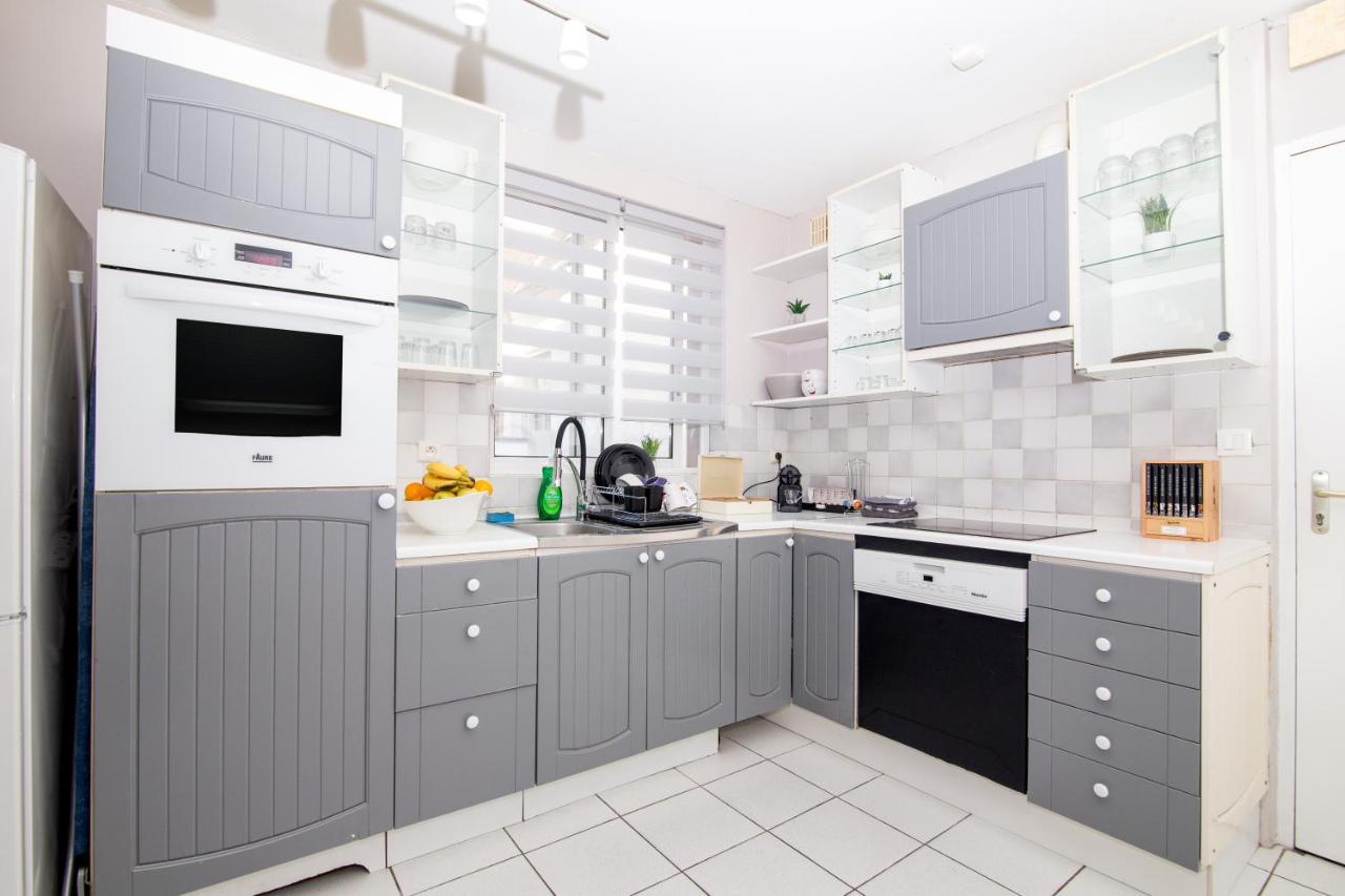 Coeur de ville I 50m² I Netflix I Lit Queen size Sens Extérieur photo