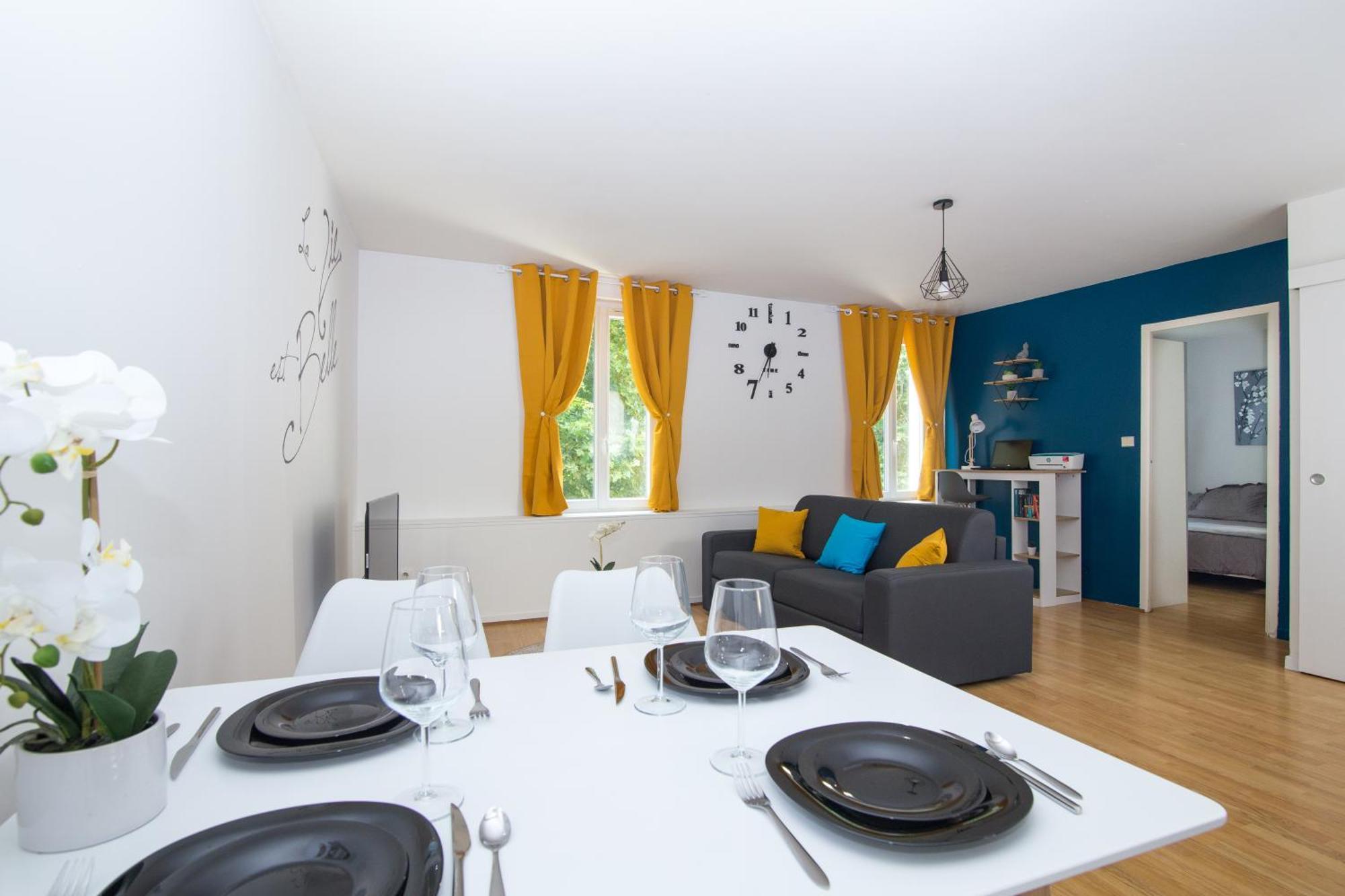 Coeur de ville I 50m² I Netflix I Lit Queen size Sens Extérieur photo